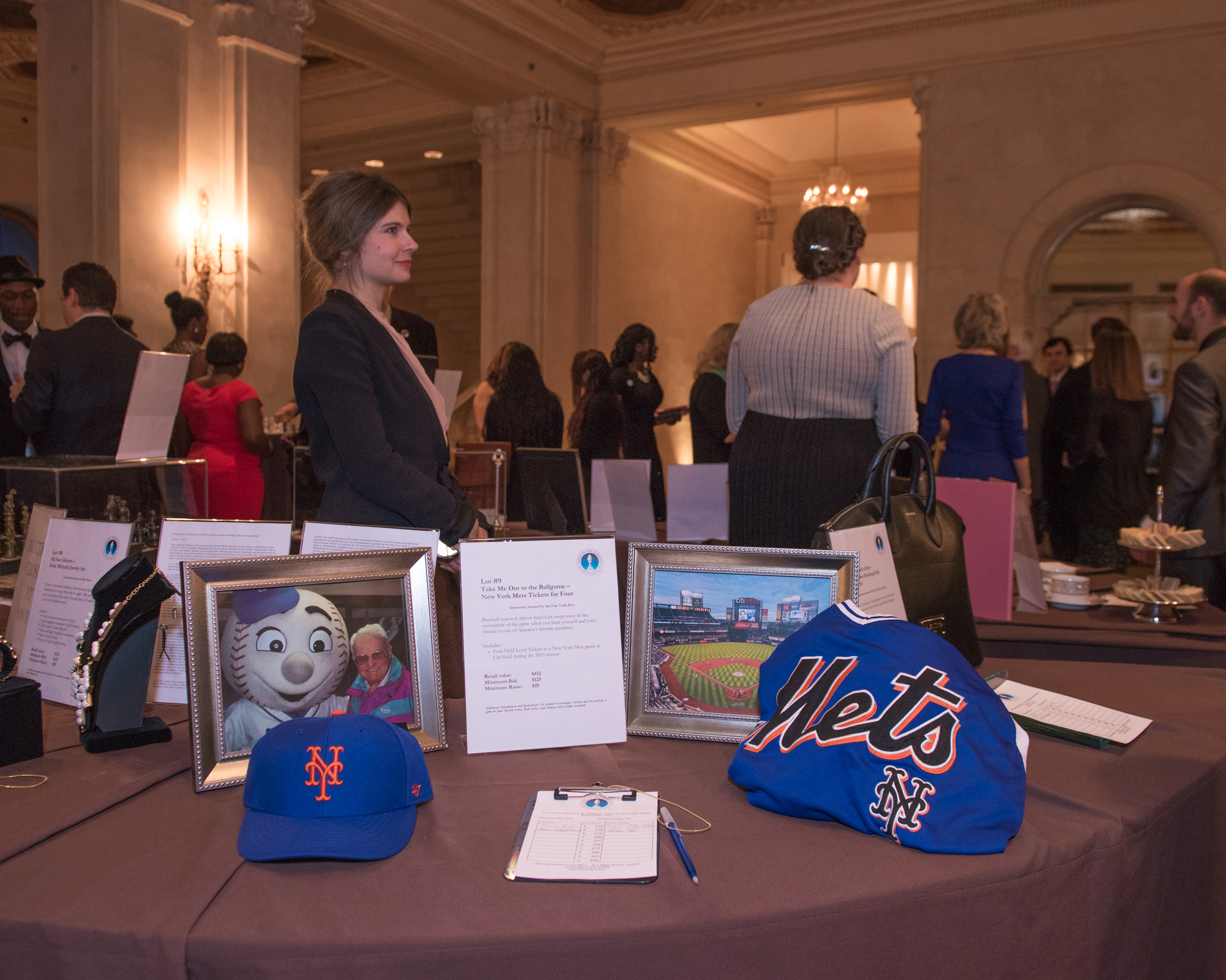 One of our fabulous auction displays, tickets to see the Mets!